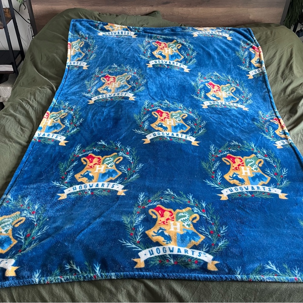 Hogwarts Blue Fleece Throw Blanket Harry Potter